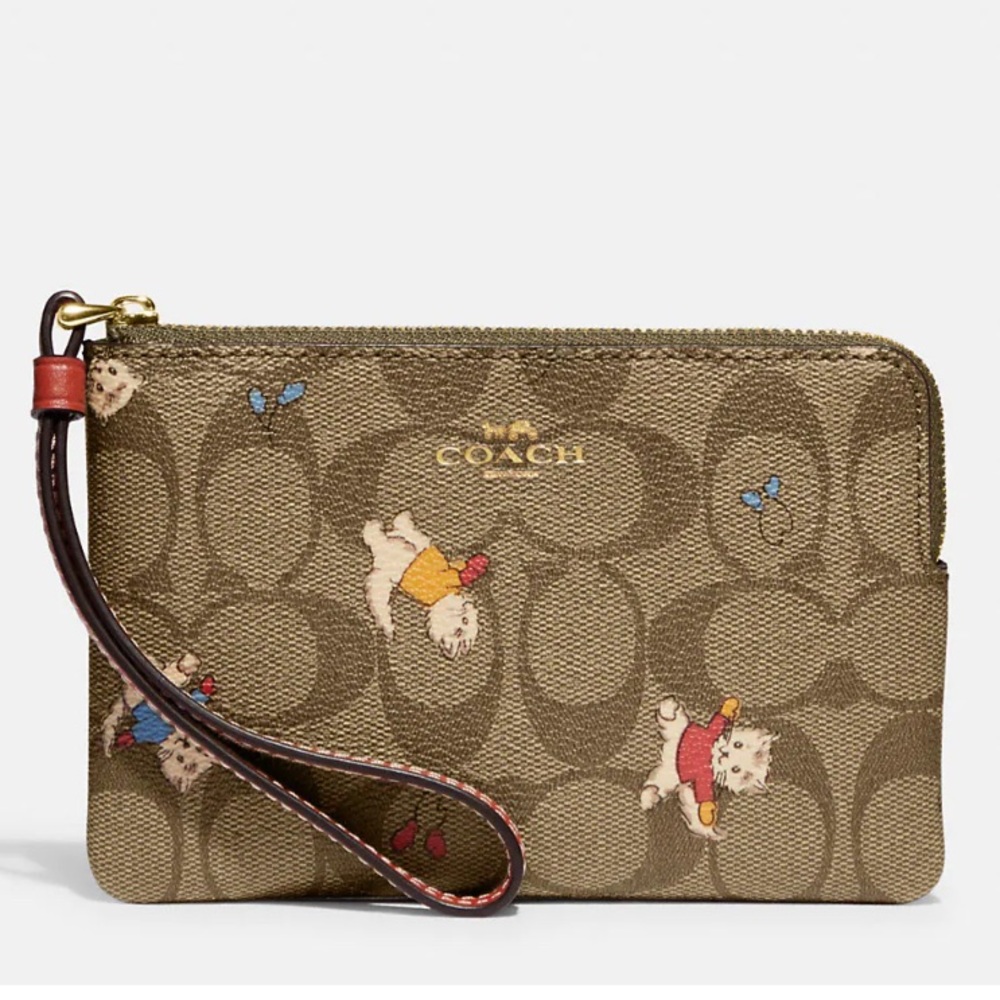 NWT Coach Corner Zip Wristlet In Signature
Canvas With Cat Mittens Print